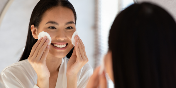 The Beauty Revelation: Why Face Oil Triumphs as a Makeup Remover Over Cleansers