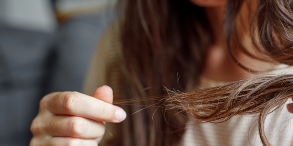 Winter Hair Woes: Understanding Dryness and Remedies for Luscious Locks